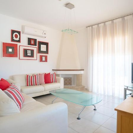Villa Atlantos Пея Екстериор снимка