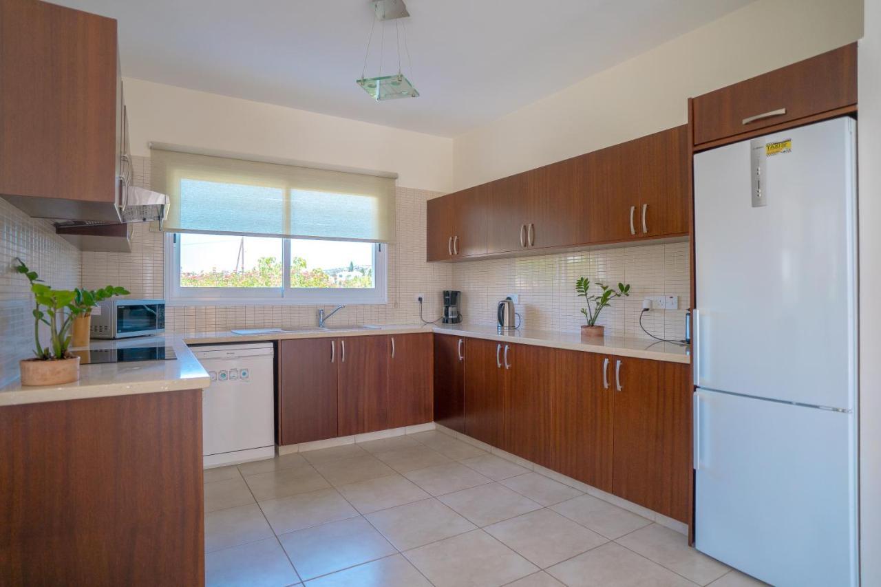 Villa Atlantos Пея Екстериор снимка